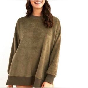 Aerie Size M Oversized Brushed Fleece Olive Green Pullover Tunic Sweatshirt